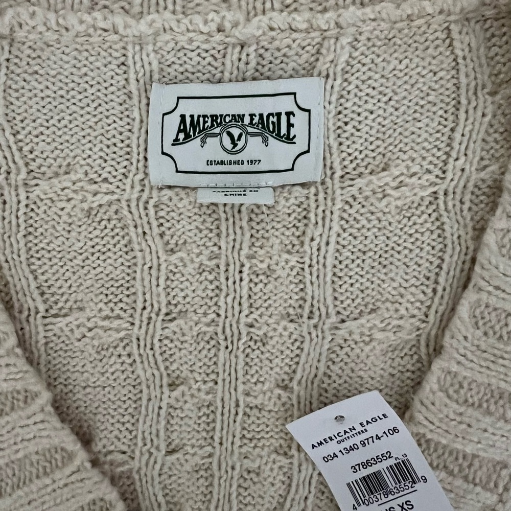 Button down sweater - Picture 2 of 2